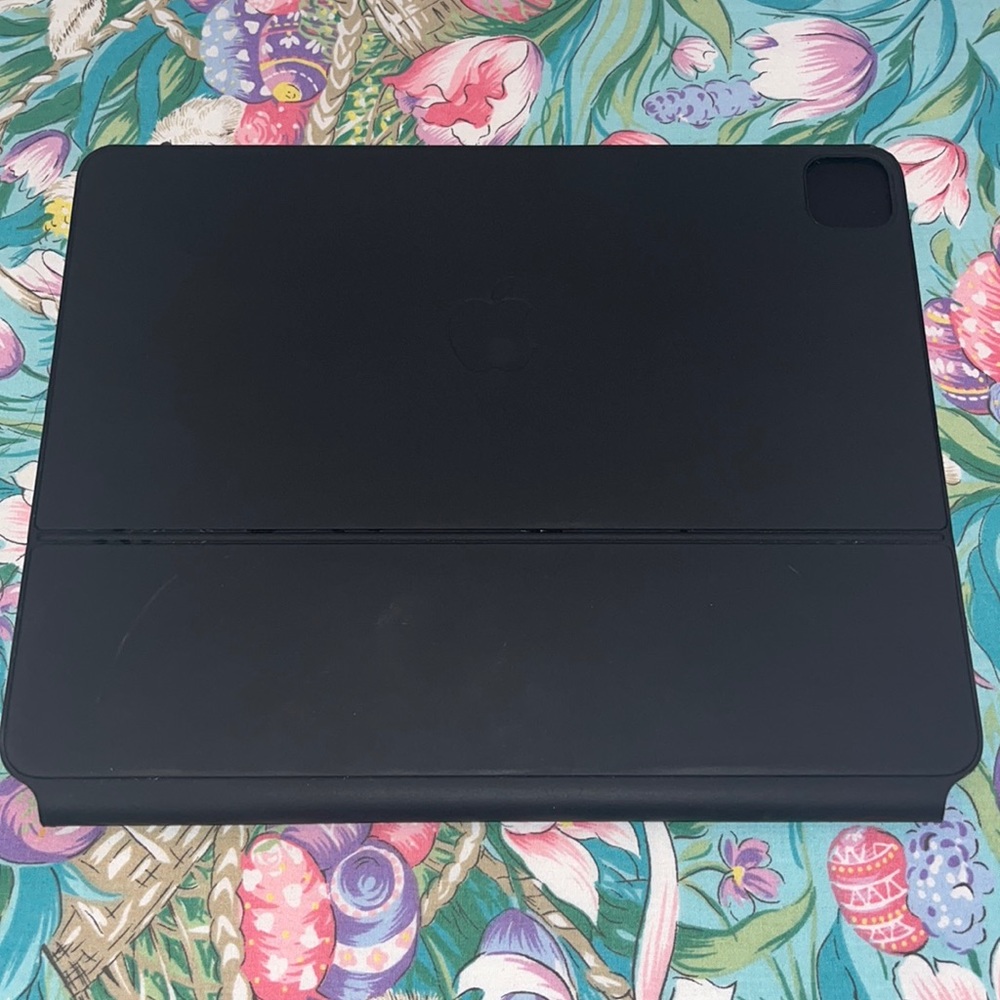 Good condition! Apple Magic Keyboard for iPad